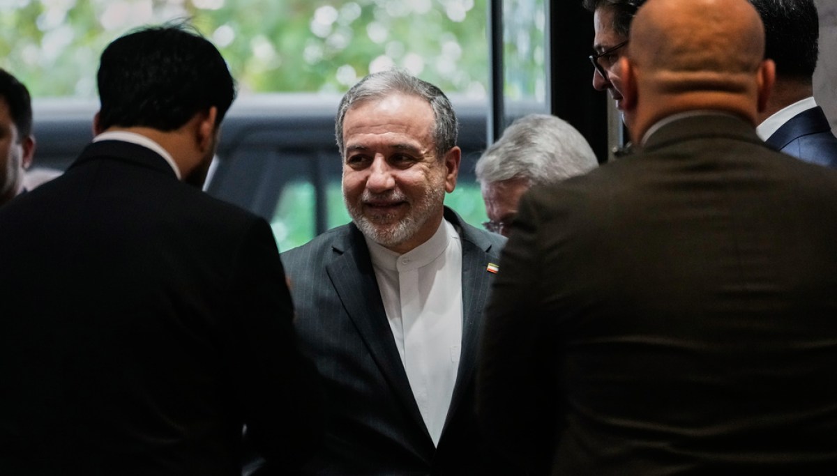 Iran threatens ‘complete halt’ to US peace talks after day of tit-for-tat strikes