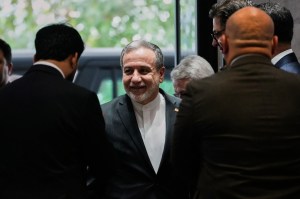 US and Iran to cease strikes and discuss Strait of Hormuz this week: Report