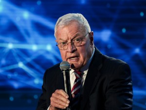 Keith Kellogg: US should not be okay with Ukraine giving up land to Russia