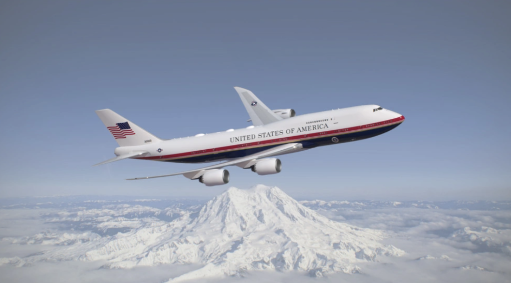 White House bids farewell to old Air Force One, ready to debut Qatari jet
