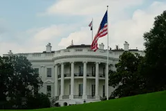 ‘We’re the home of Apple, Amazon, Google, and Sydney Sweeney’: Joe Concha on waning patriotism