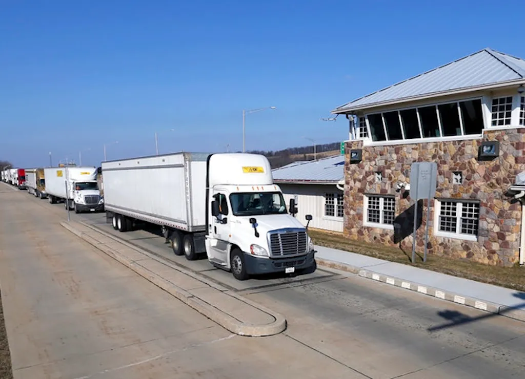 Federal immigration officers working weigh stations to arrest illegal immigrant CDL drivers