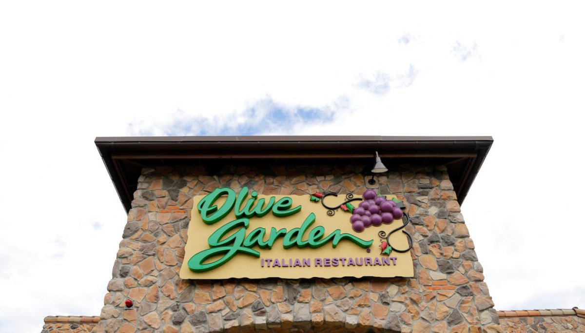 Republicans joke Olive Garden’s Never-Ending Pasta Pass requiring photo ID is more secure than elections