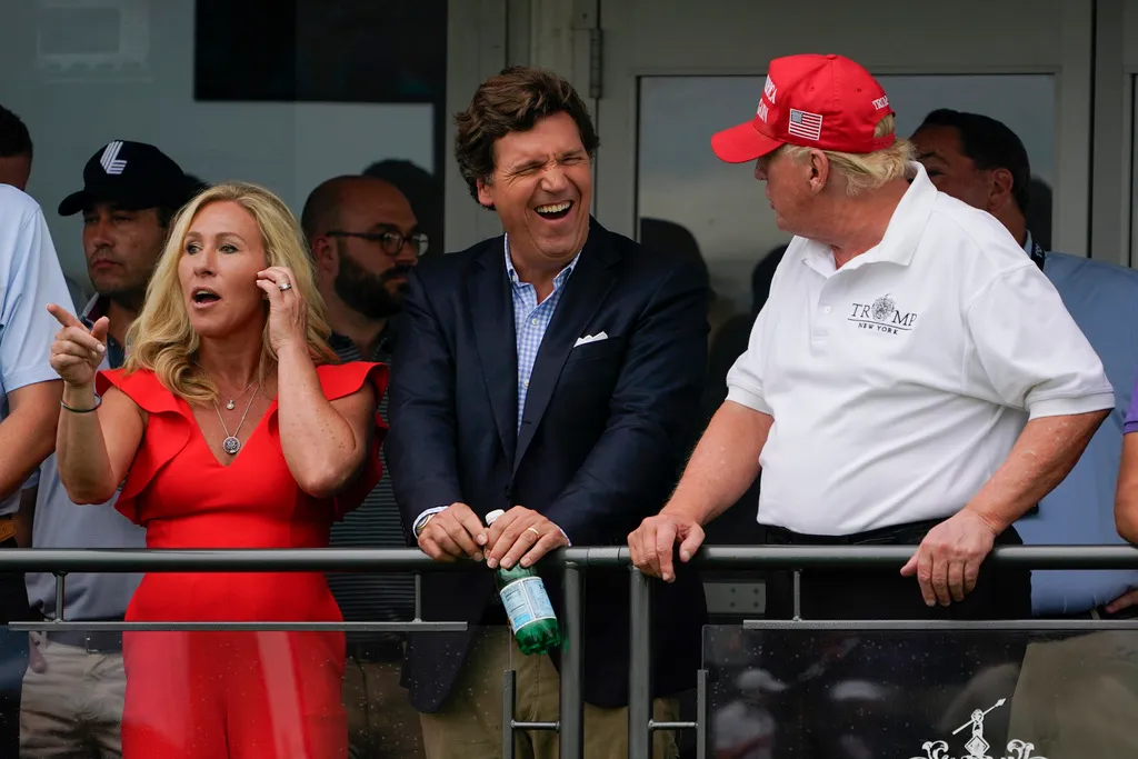 Tucker Carlson says he’s building new party after breakup with GOP