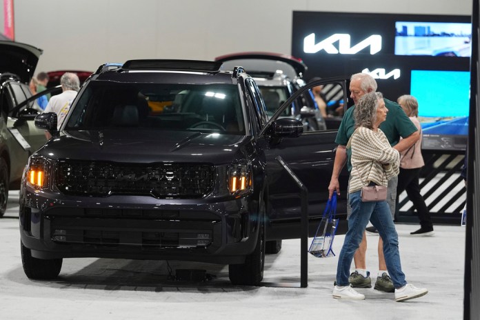 Kia recalls 462,000 Tellurides as NHTSA warns seats may catch on fire