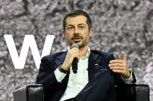 Pete Buttigieg keeps 2028 White House bid on the table