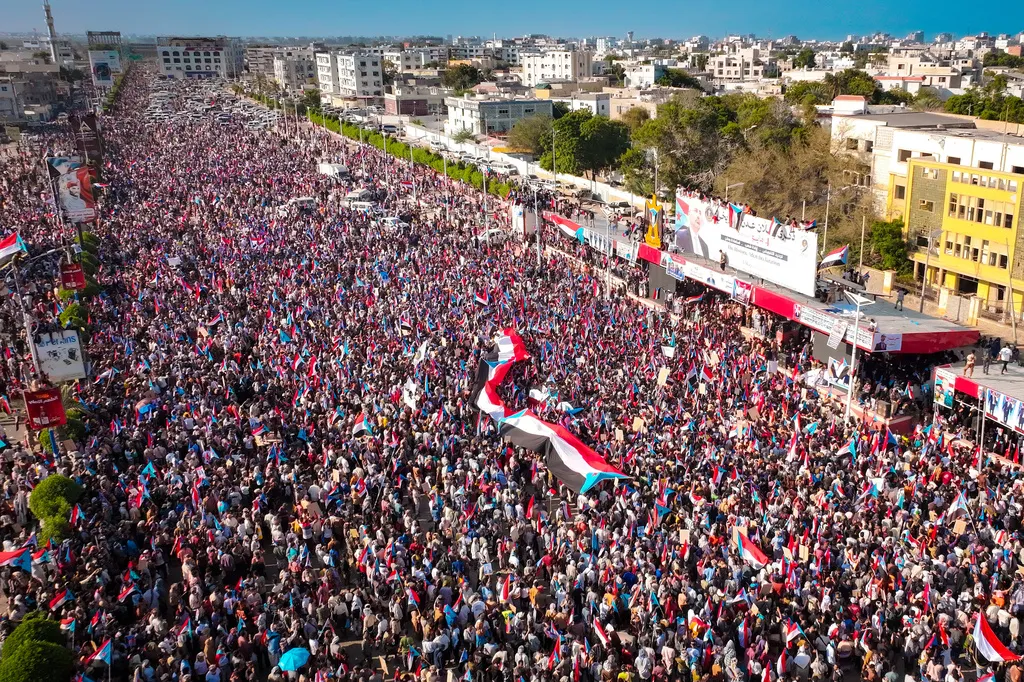 Brewing conflict within the anti-Houthi coalition risks blowing up the US strategy in Yemen