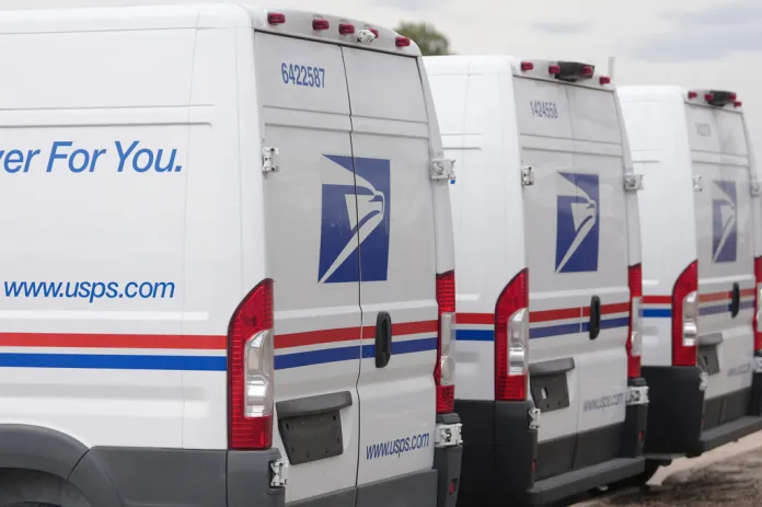 Appeals court hands Trump win in fight over 2020 USPS mail changes