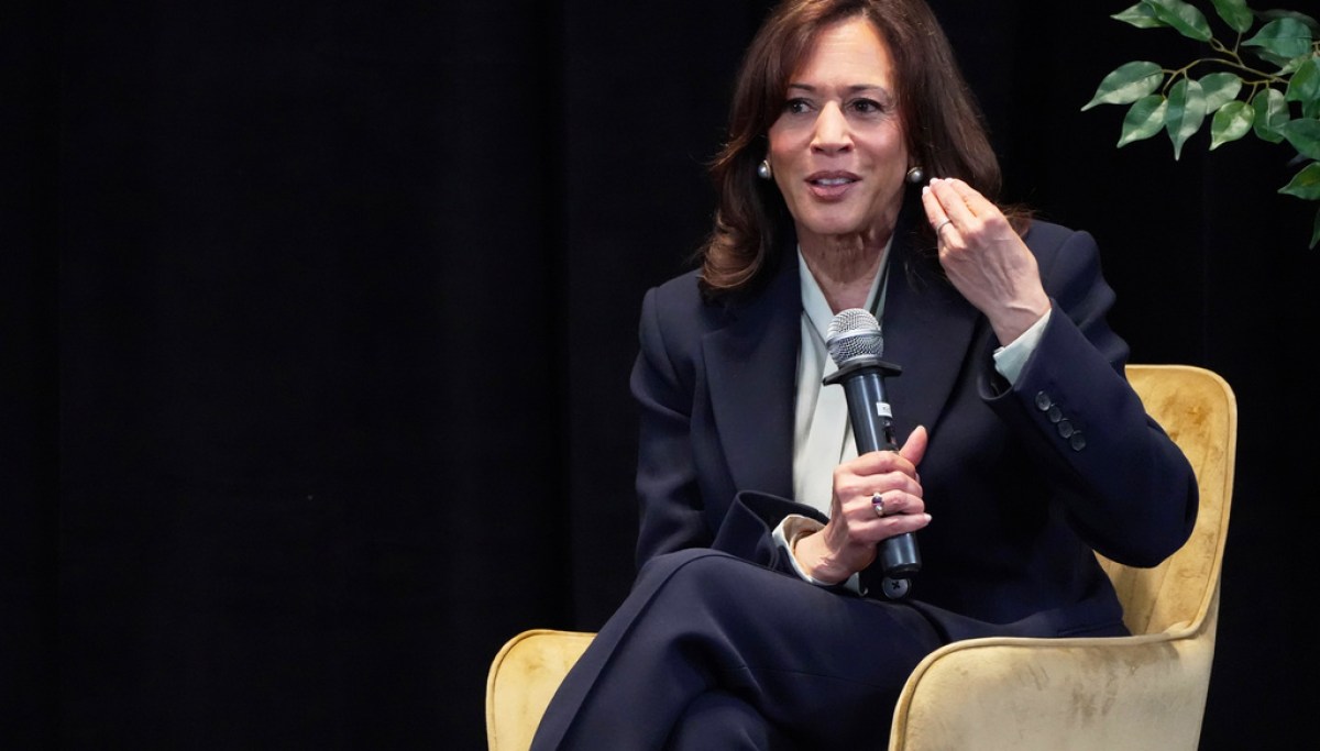 Joe Concha torches Kamala Harris for courting socialist wave, then turns fire on Republicans