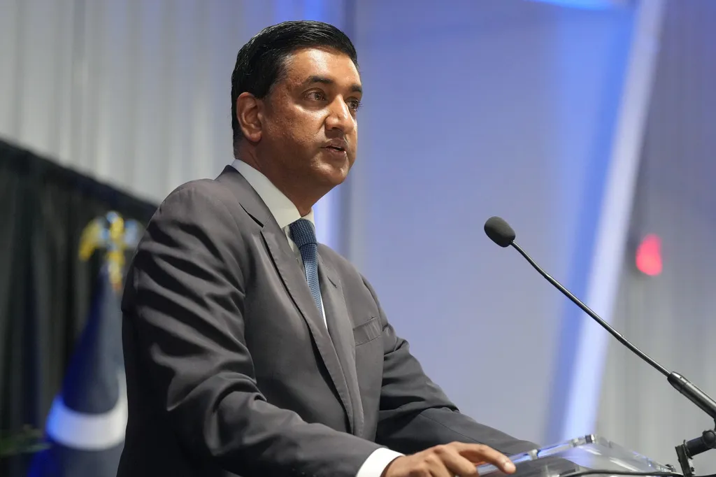Ro Khanna and Ruben Gallego pull Platner endorsements after sexual assault allegations