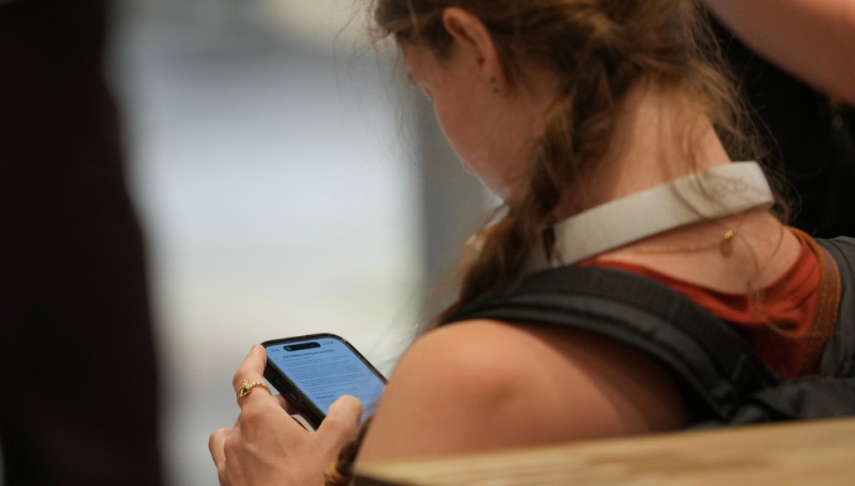 Majority of Americans support under-16 social media ban, poll shows