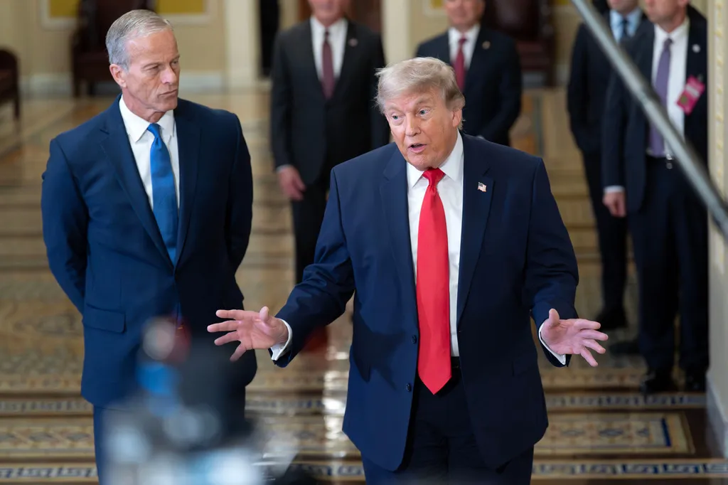 GOP rallies around Thune after White House dustup
