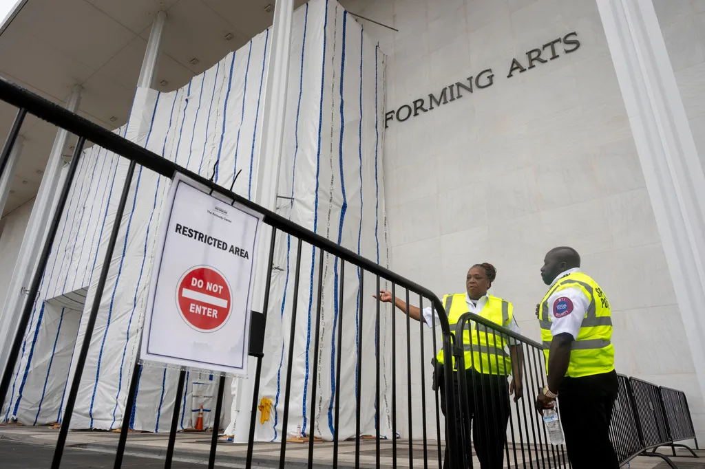 Appeals court declines to restore Trump’s name on Kennedy Center