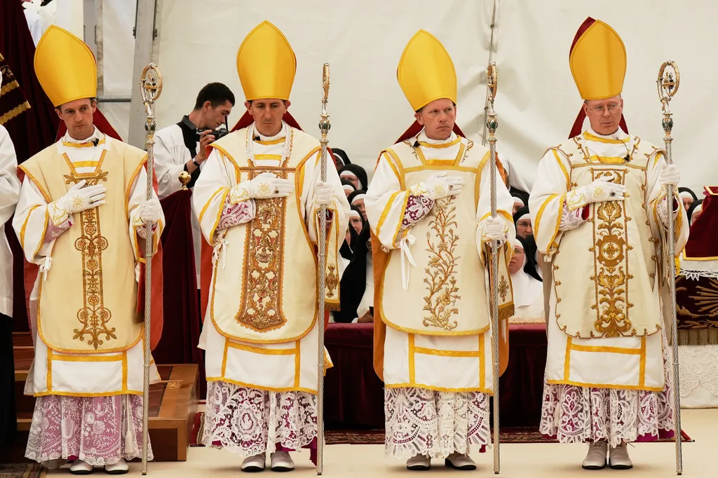 Vatican says SSPX in schism, affirms excommunication of laity and clerics