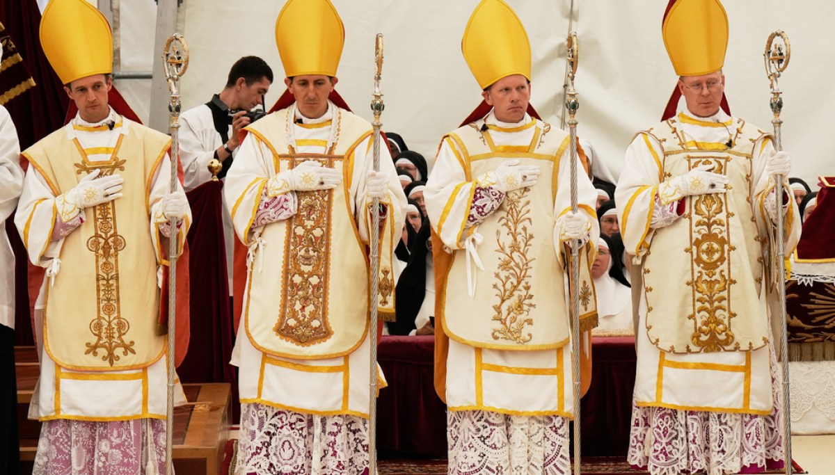 Vatican says SSPX in schism, affirms excommunication of laity and clerics