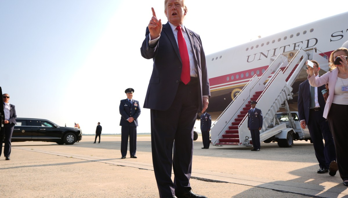 Trump DENIES $1 billion crypto conflict of interest claims