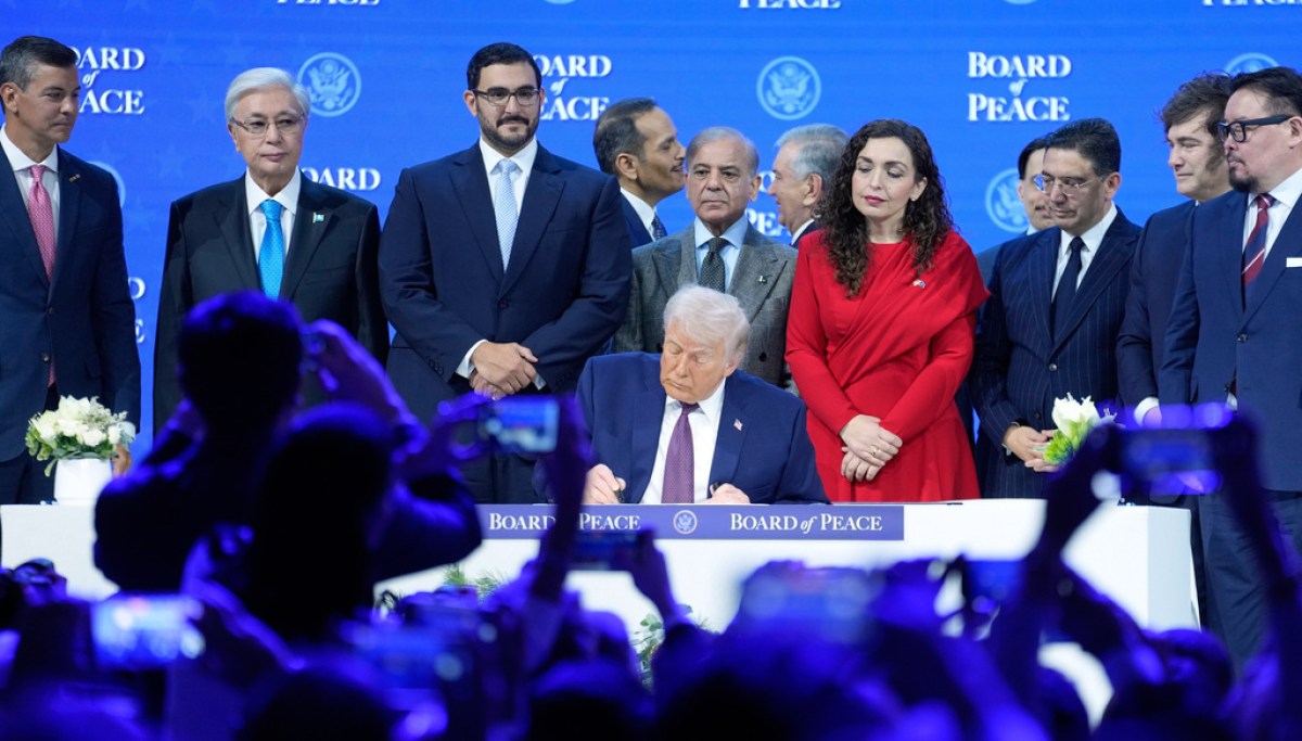 Photo: Washingtonexaminer Hamas Agrees to Disarm Under Trump's Board of Peace Plan
