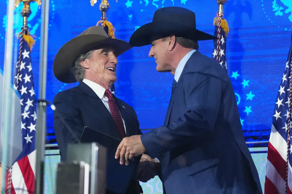 Gov. Larry Rhoden wins South Dakota gubernatorial GOP primary runoff
