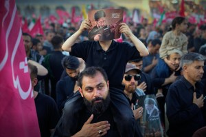 Iranians call for Trump’s death at funeral for assassinated ayatollah: ‘Seek revenge’
