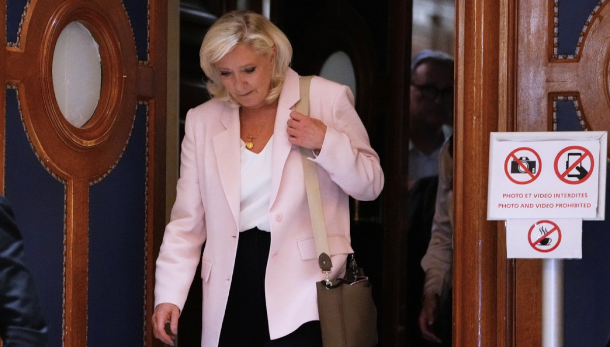 Marine Le Pen eligible to run for president in 2027, but under conditions she rejects