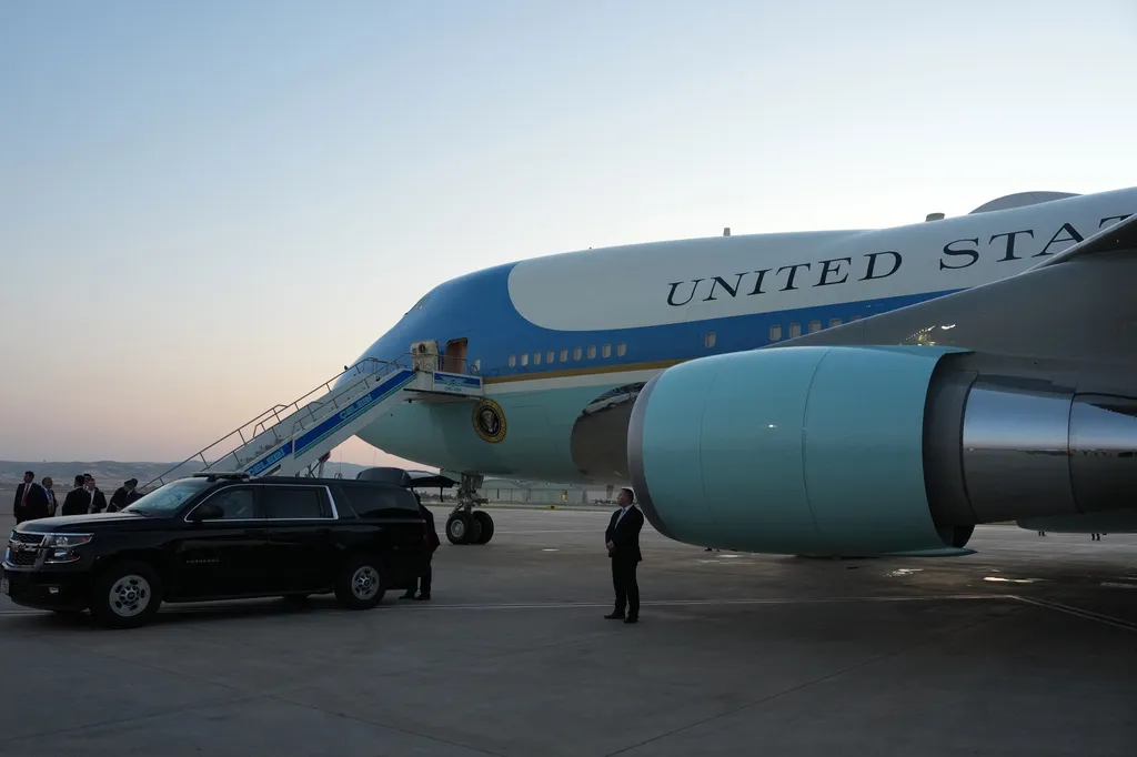 Air Force One sits on the tarmac