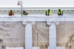 White House drapes tarps while completing Trump’s newest construction project