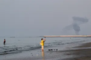 Trump orders resumption of Iran war with goal of taking over the Strait of Hormuz: ‘We gave them a chance’