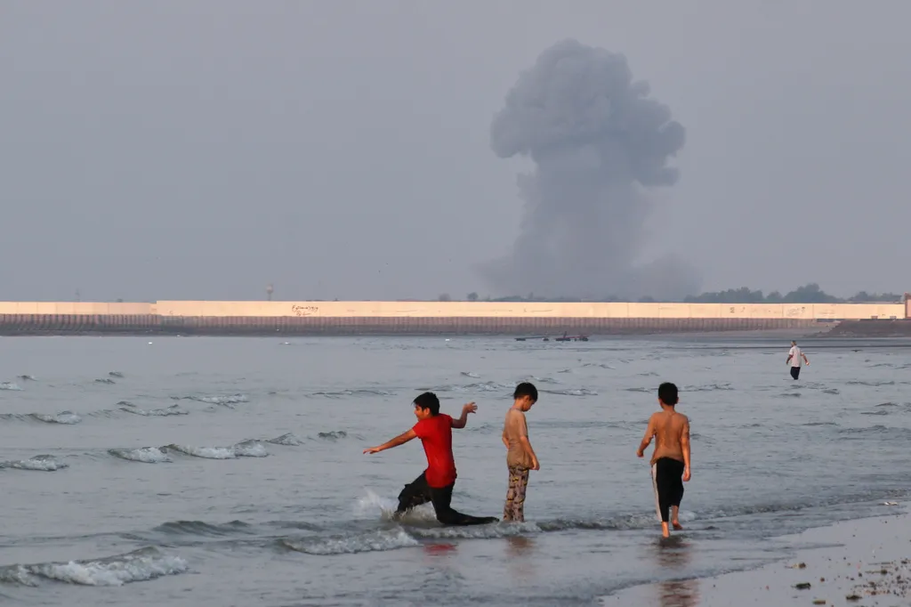 US strikes Iran for third consecutive night as war escalates