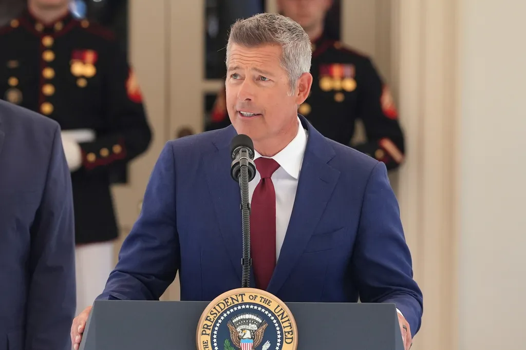Duffy announces ‘Freedom Haulers’ trucker program for veterans