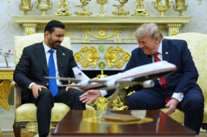 Trump turns to Iraq and Gulf allies to squeeze Iran