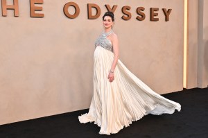 The Right’s weird problem with Anne Hathaway’s pregnancy