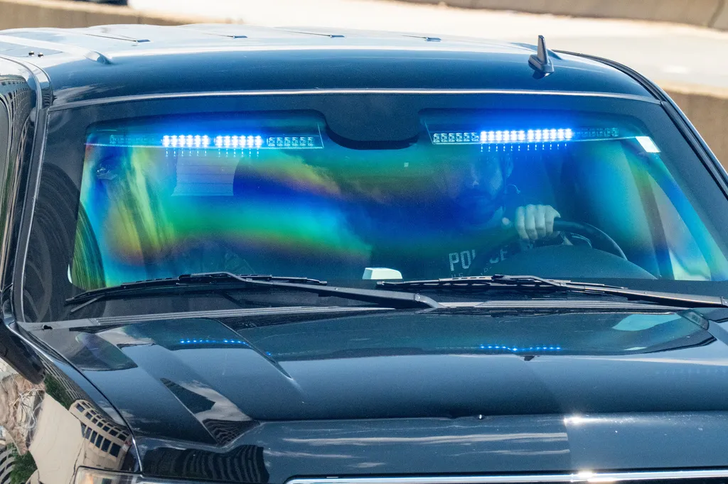 U.S. Marshals drive in the motorcade believed to be carrying former Venezuela President Nicolas Maduro and his wife, Cilia Flores, along FDR drive after leaving Manhattan federal court, Wednesday, July 22, 2026, in New York. (AP Photo/Adam Gray)