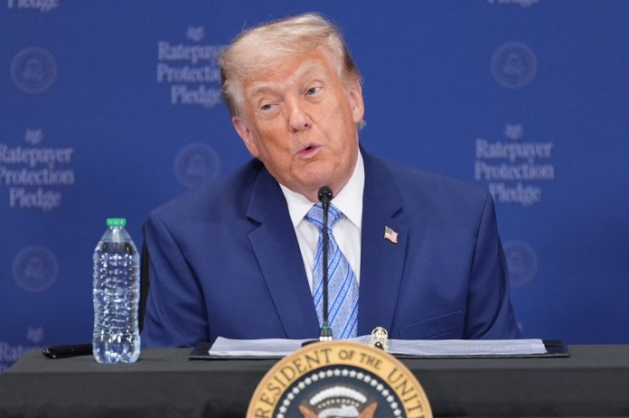 Trump warns China and Russia not to ‘give or sell’ weapons to Iran Trump warns China and Russia not to ‘give or sell’ weapons to Iran