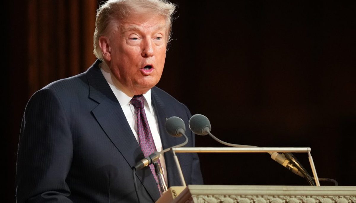 “Trump joins forces with Darline Graham Nordone in historic South Carolina rally!”