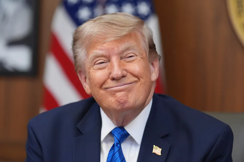 Trump thanks the press for ‘very fair’ coverage of his second term