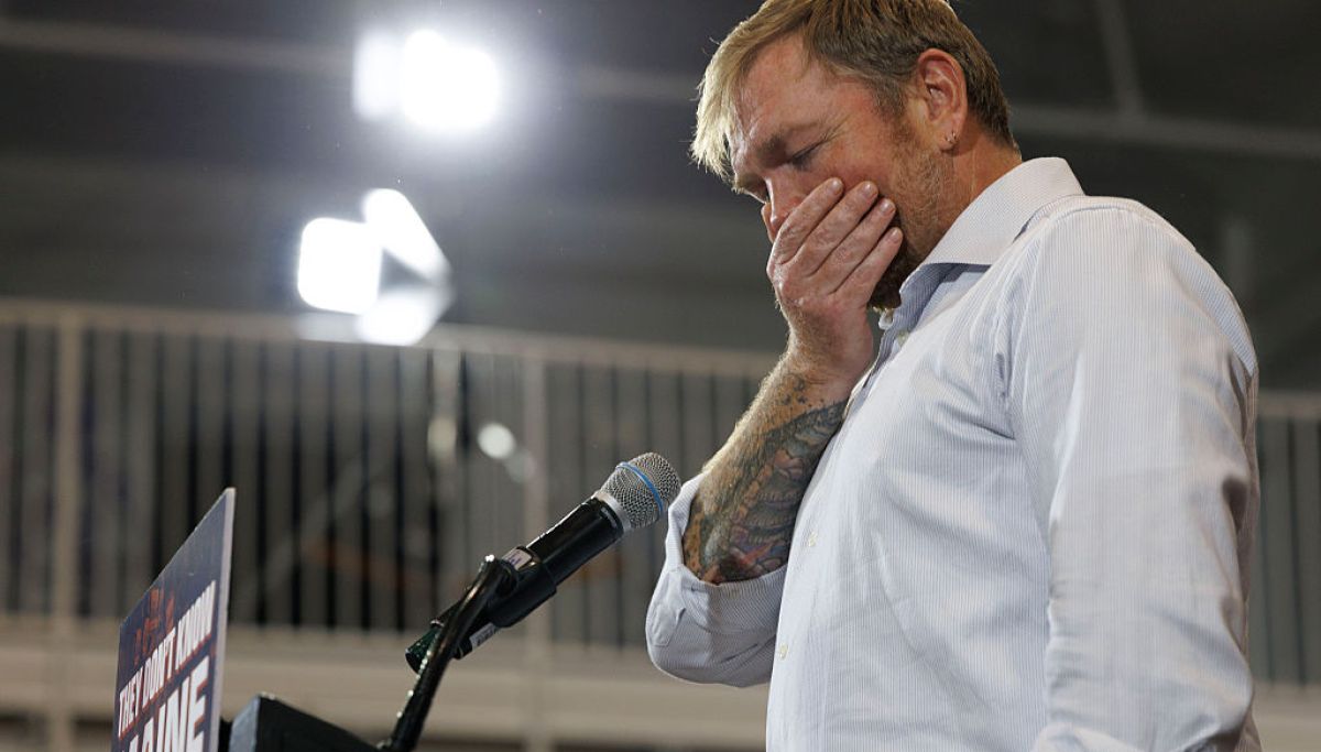 Leading Democrats tell Graham Platner to abandon campaign or face funding freeze