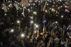 Houthis encouraged to shut down Red Sea shipping if US escalates Iran war