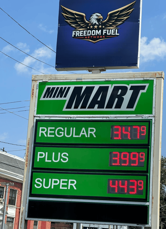 Freedom Fuel Network gas station in the Philadelphia metropolitan area (Photo by Christopher Tremoglie)