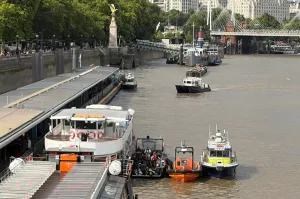 Injuries reported in crash involving police vessel near Westminster Bridge in London