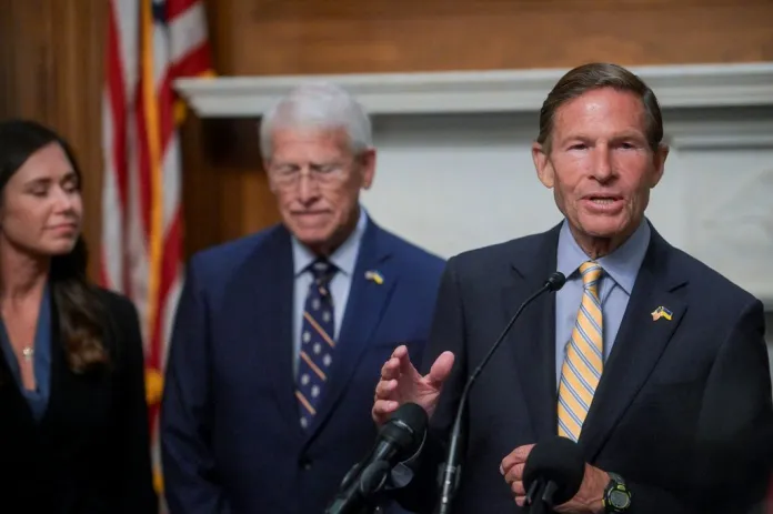 Senate advances Russia and Iran sanctions bill in honor of Lindsey Graham
