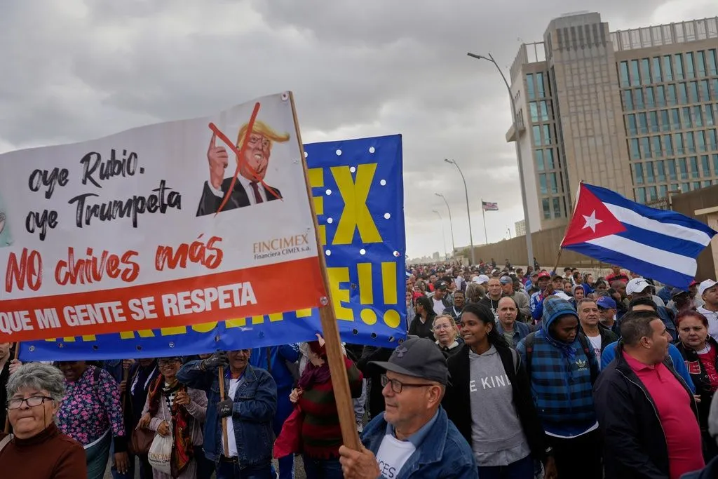 Cuban government-linked activists form ‘rapid response’ protest plan in case Trump attacks island