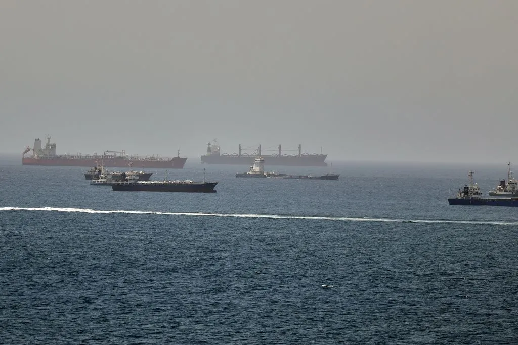 US disables oil tanker sailing to Kharg Island in first since blockade renewed