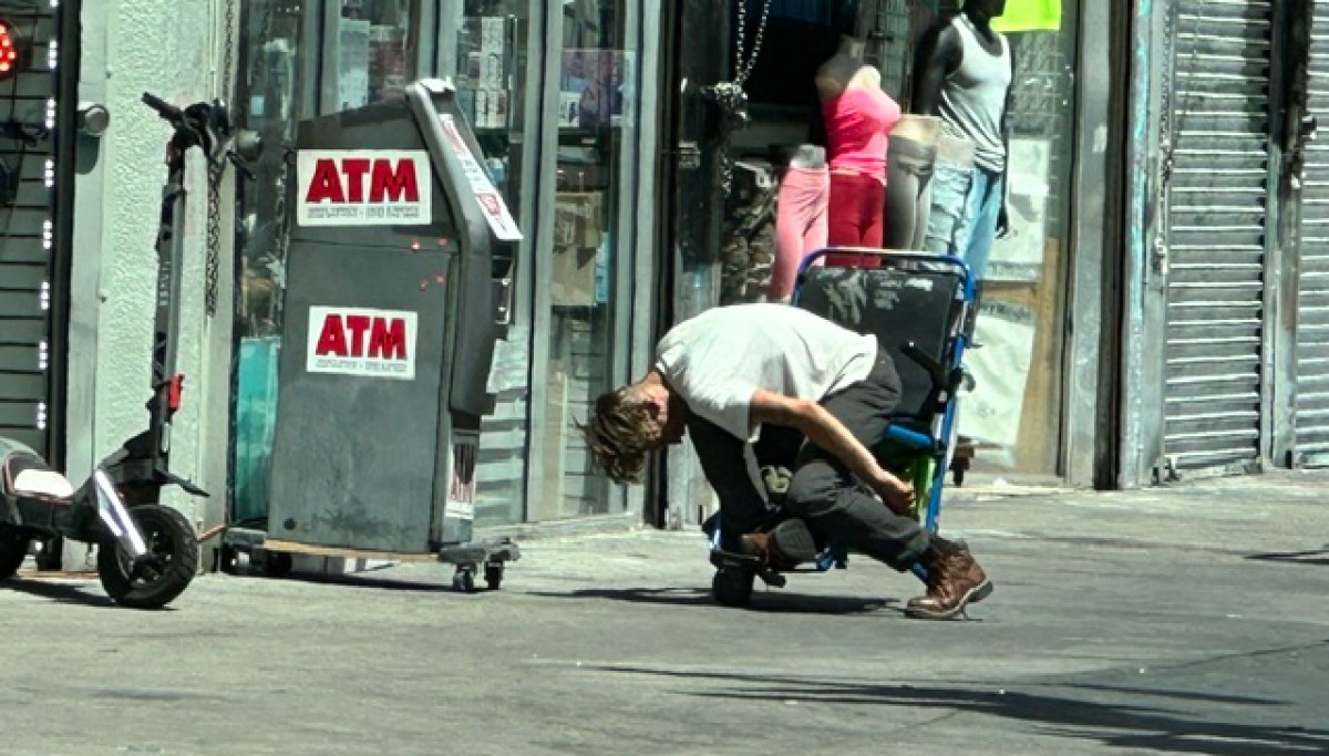 Los Angeles homelessness crisis becomes central fight in Bass-Raman mayoral race