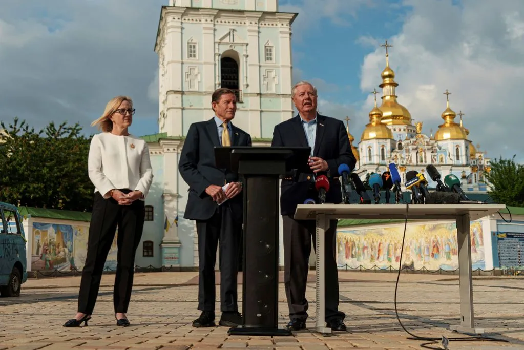 Boris Johnson salutes Lindsey Graham’s fight for human freedom