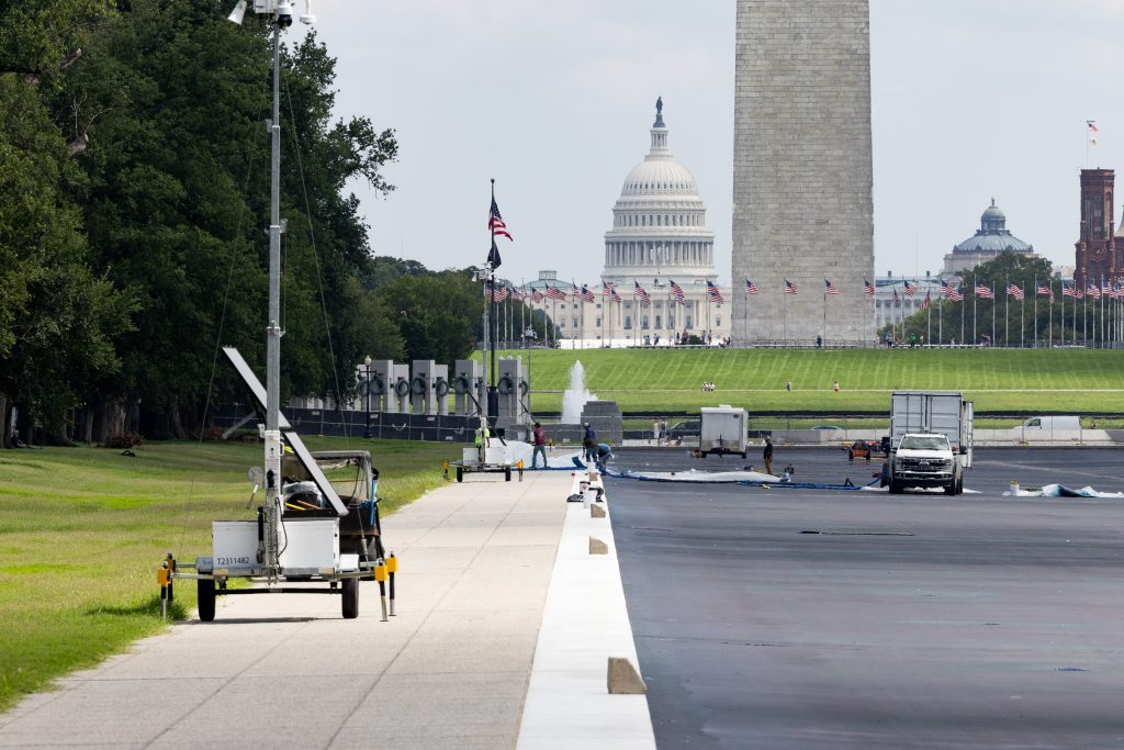 Workers at the Lincoln Memorial Reflecting Pool