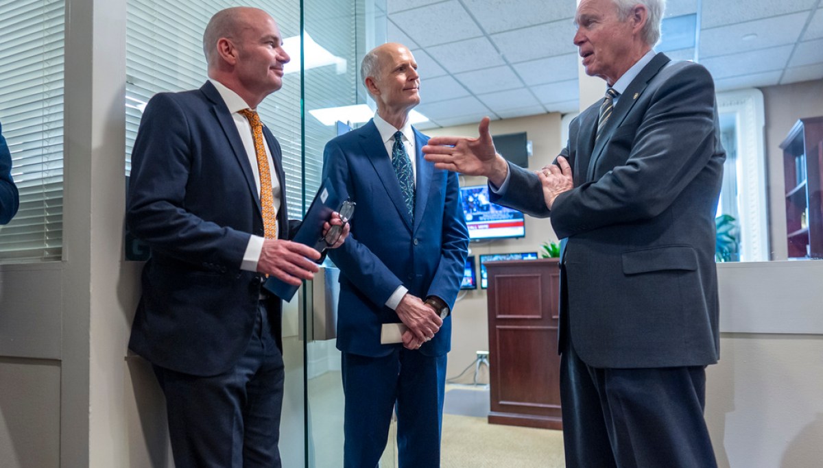 Senate GOP punts party-line budget fight until after August recess