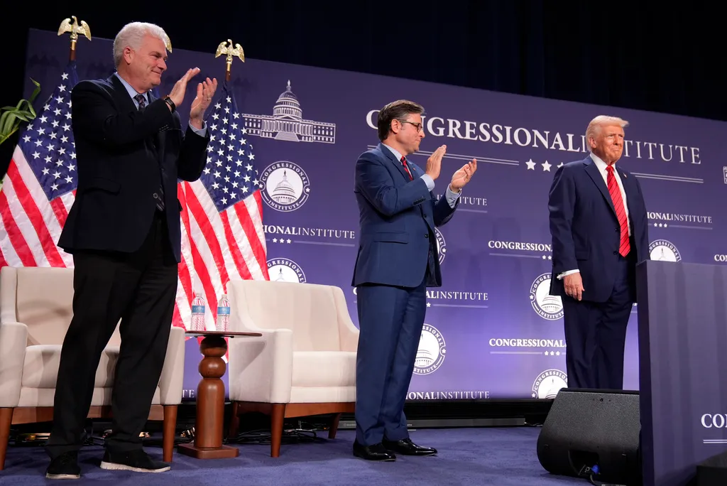 Poll: Issues that could give Trump and Republicans a midterm elections boost