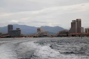 Kim Jong Un built a mega-resort. His one problem? The guests