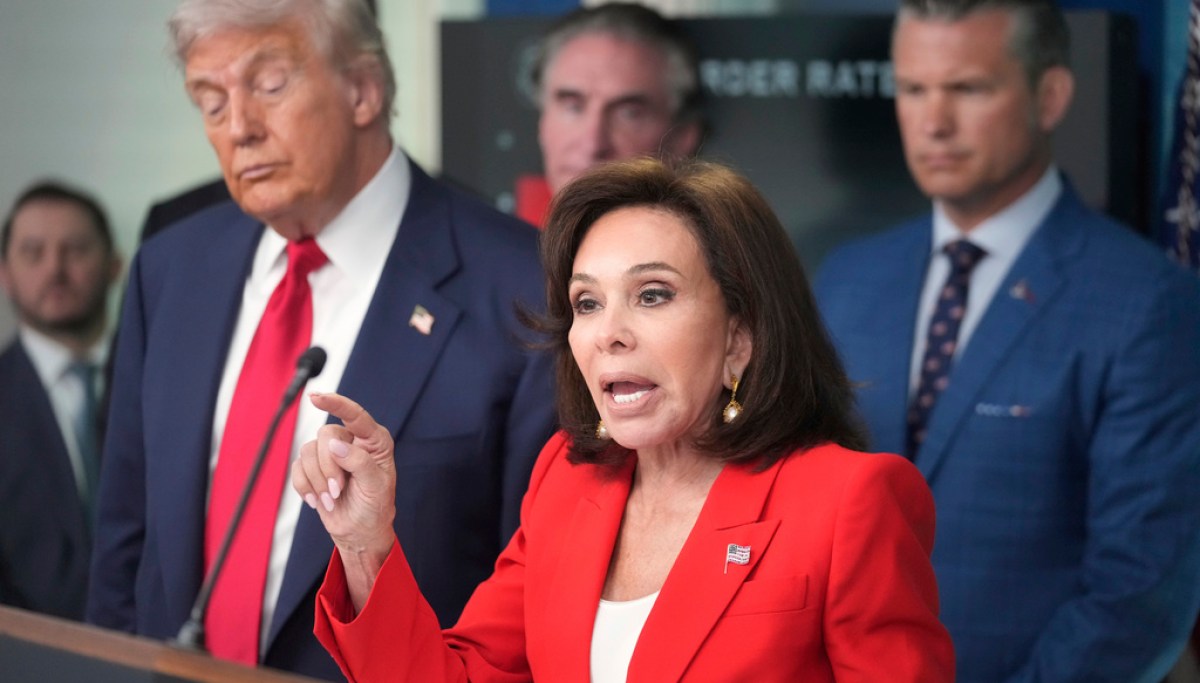 Trump calls for Pirro to reopen Reflecting Pool prosecutions with new allegations