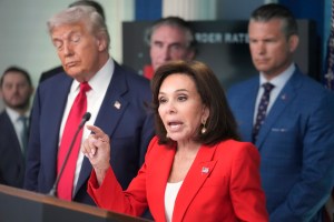 Trump calls for Pirro to reopen Reflecting Pool prosecutions with new allegations